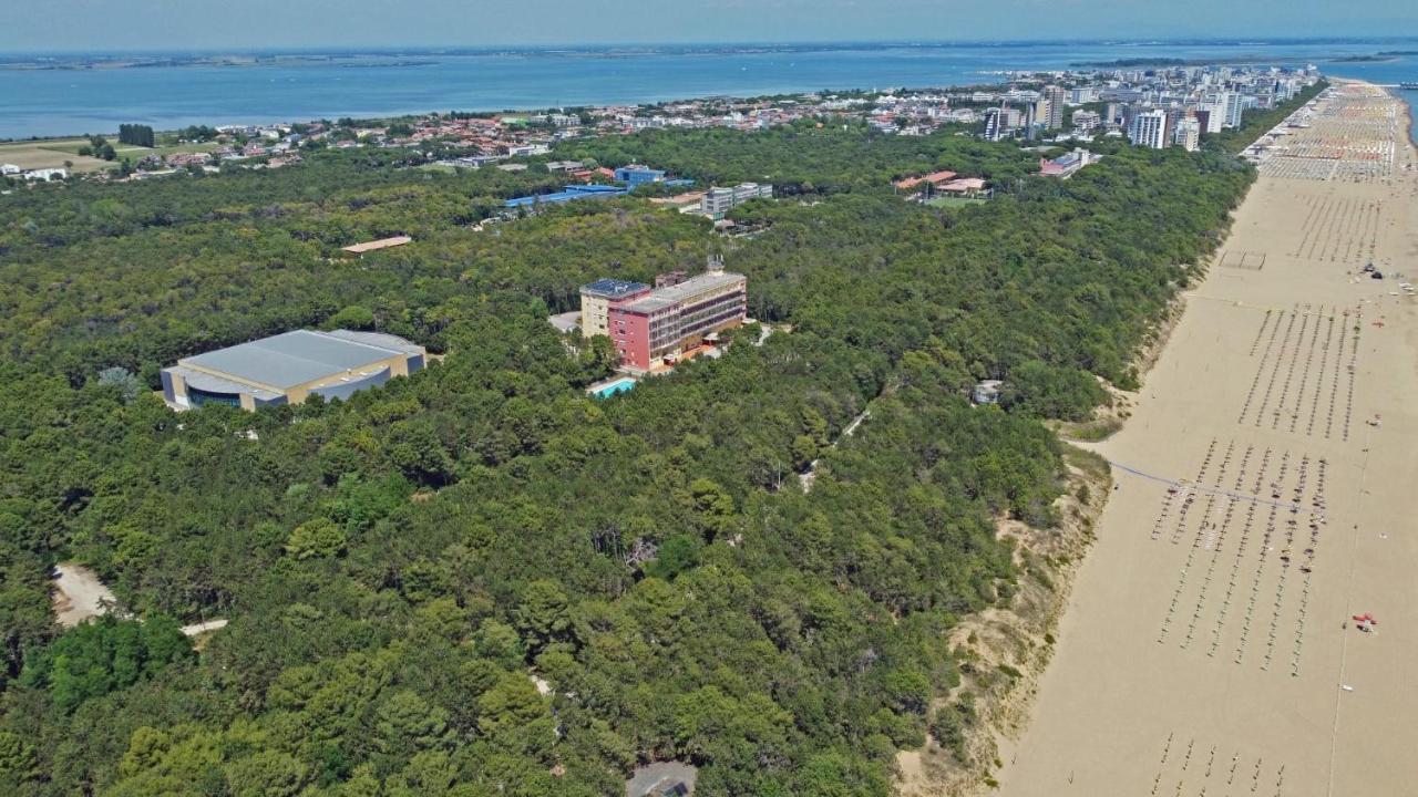 Bella Italia Sport Village Lignano Sabbiadoro Exterior photo