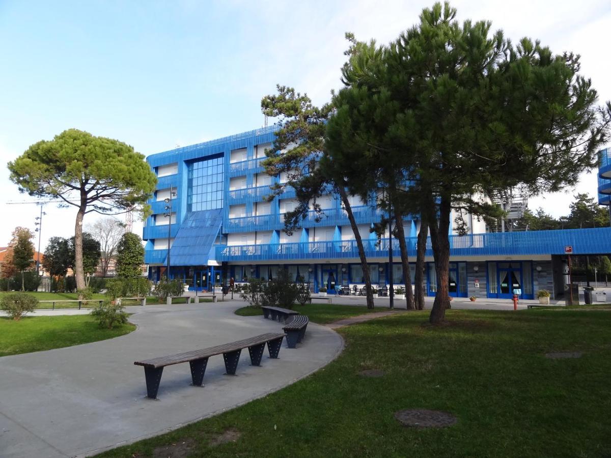 Bella Italia Sport Village Lignano Sabbiadoro Exterior photo